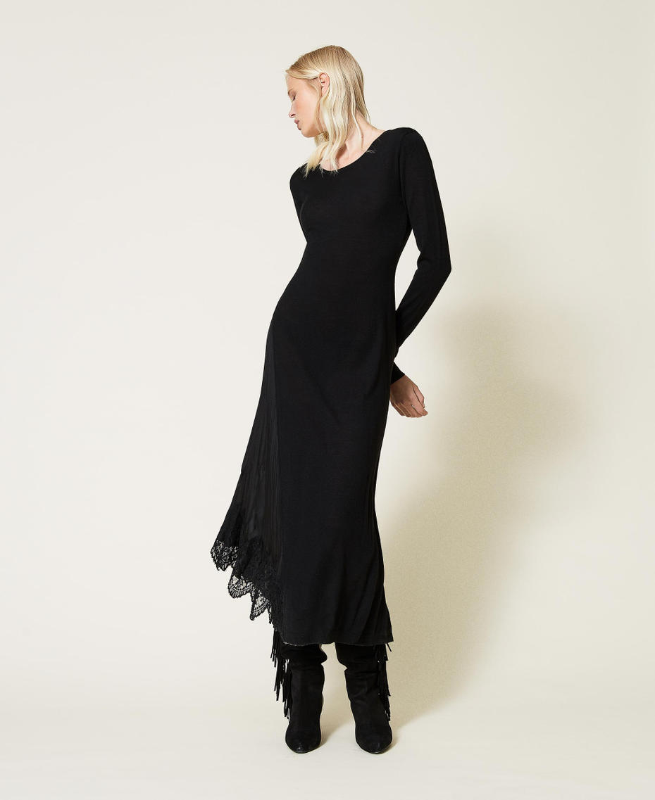 Long dress with pleats and lace Black Woman 212TP3282-01