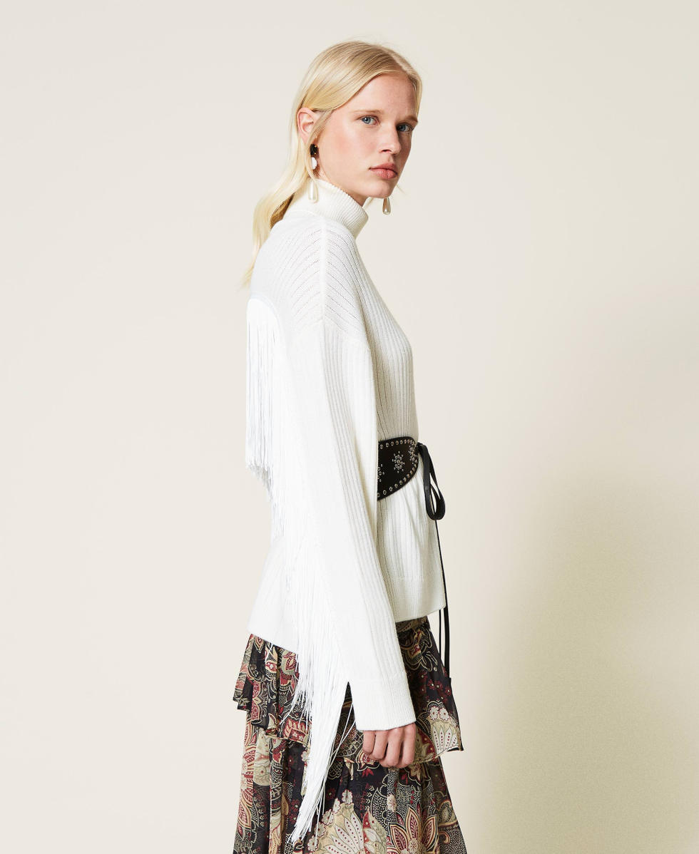 Rollkragenpullover aus Wollmischung mit Fransen Wei&szlig; Schnee Frau 212TP3290-03