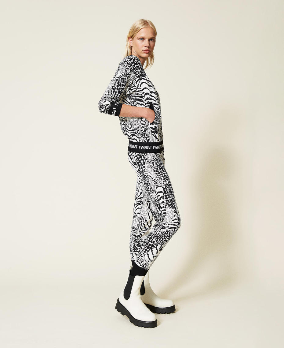 Animal print knit bomber jacket with logo Snow / Black Animal Print Patch Woman 212TP3400-03