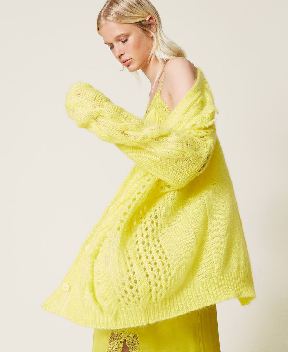 Cardigan in misto mohair con frange Giallo "Lemon" Donna 212TP3411-03