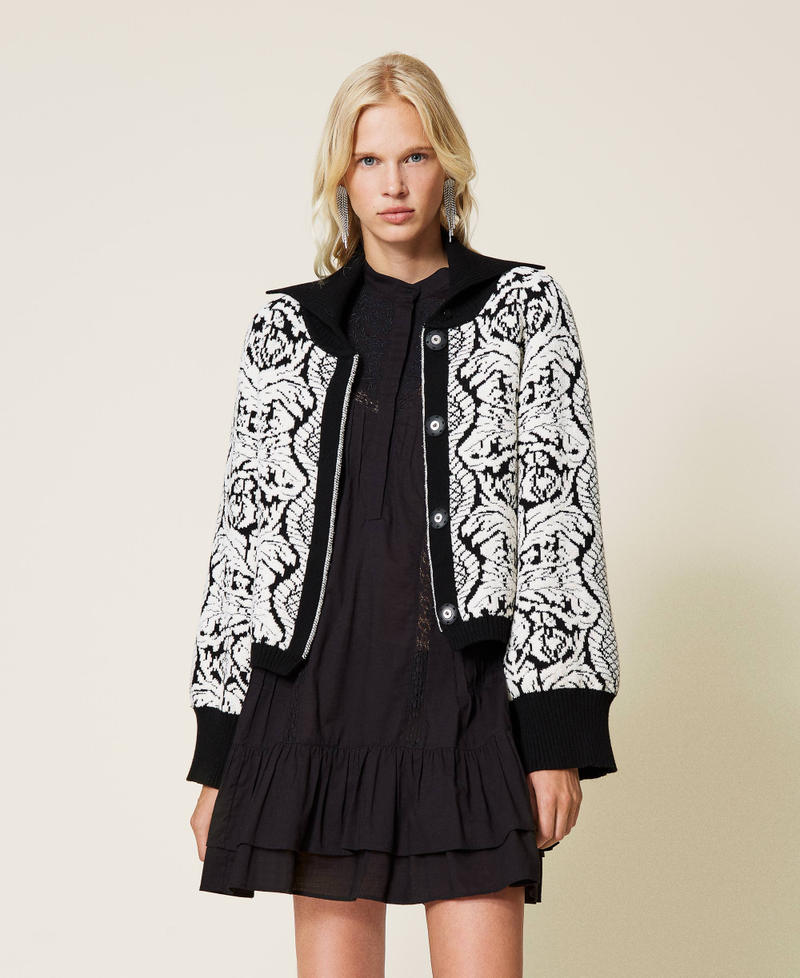 Jacquard floral jacket Black / &ldquo;Snow&rdquo; White Floral Jacquard Woman 212TP3440-01