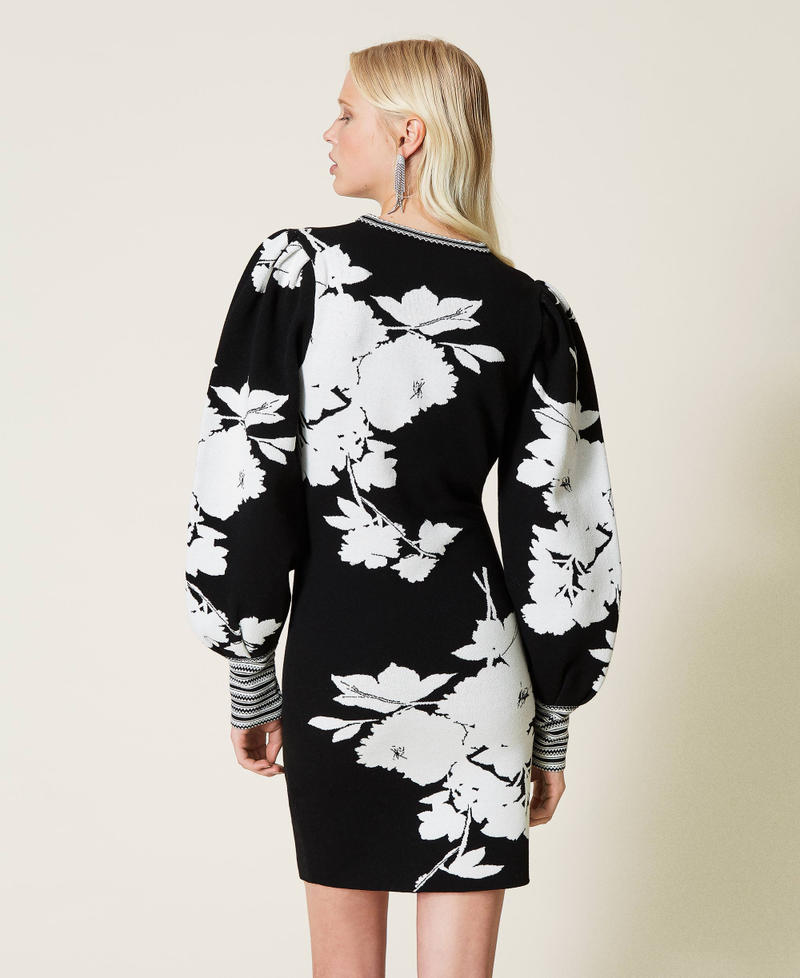 Jacquardkleid mit Blumendessin Blumen-Jacquard Schneewei&szlig; / Schwarz Frau 212TP3540-04