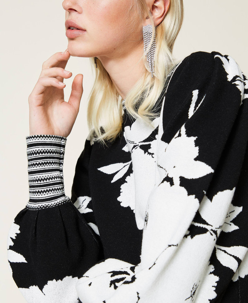 Jacquardkleid mit Blumendessin Blumen-Jacquard Schneewei&szlig; / Schwarz Frau 212TP3540-05