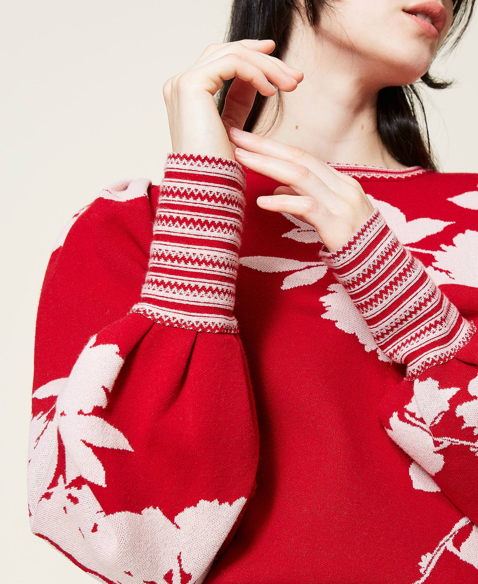 Pull jacquard floral Jacquard Fleurs Rouge &laquo;&nbsp;G&eacute;ranium&nbsp;&raquo; / Light Canyon Femme 212TP3541-05
