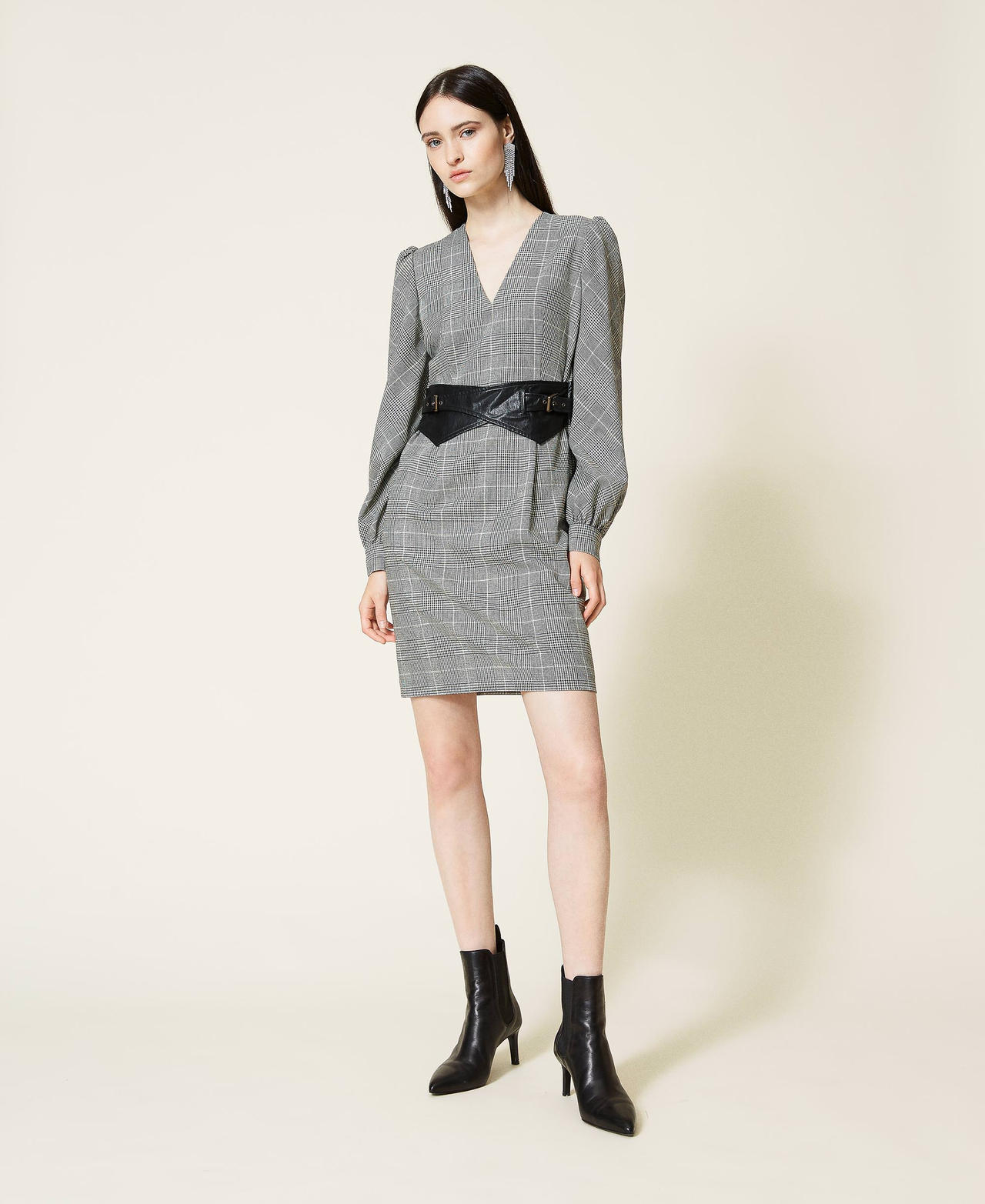 Wool blend Glen Plaid dress &ldquo;Snow&rdquo; White / Black Glen Plaid Woman 212TT2203-02