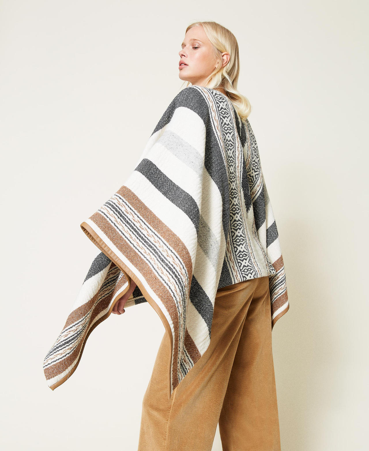 Textured wool blend poncho Snow Stripe Design Mat Woman 212TT2220-02