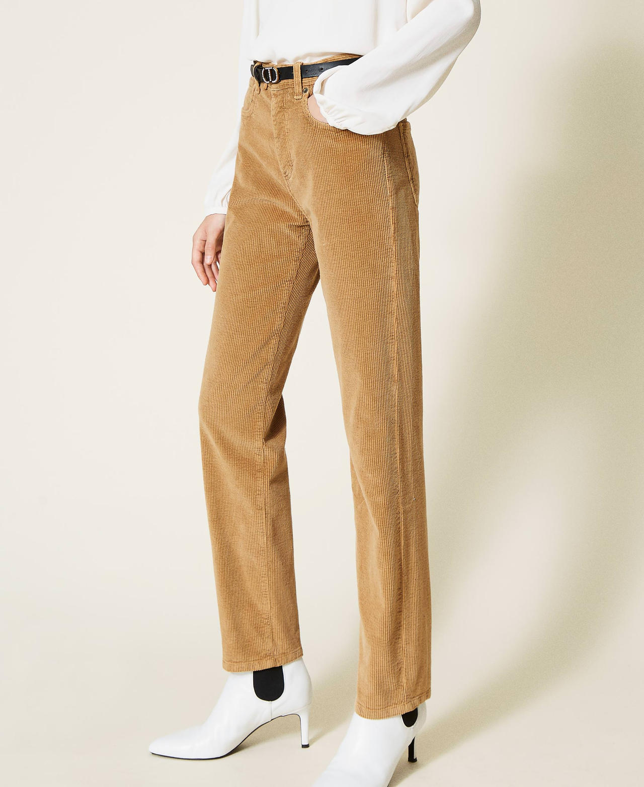 Straight corduroy trousers &ldquo;Golden Rock&rdquo; Beige Woman 212TT2323-03