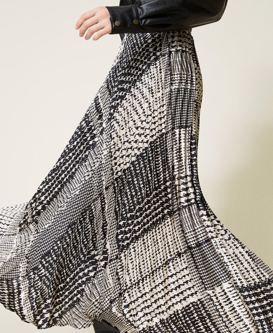 Maxirock mit Hahnentrittmuster Karoprint zweifarbig Schwarz / Schneewei&szlig; Frau 212TT2340-05