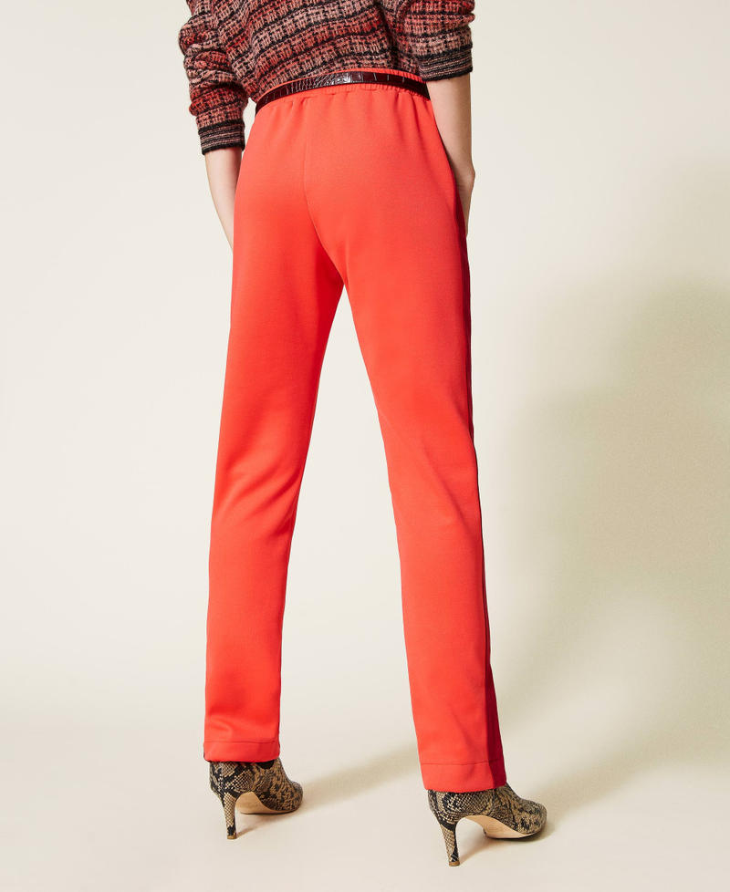 Pantalon cigarette avec bandes latérales Bicolore Coral Candy / Rouge Framboise Foncé Femme 212TT2360-03