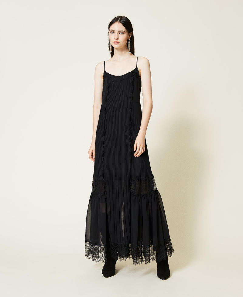 Long chiffon dress with lace Black Woman 212TT2391-01