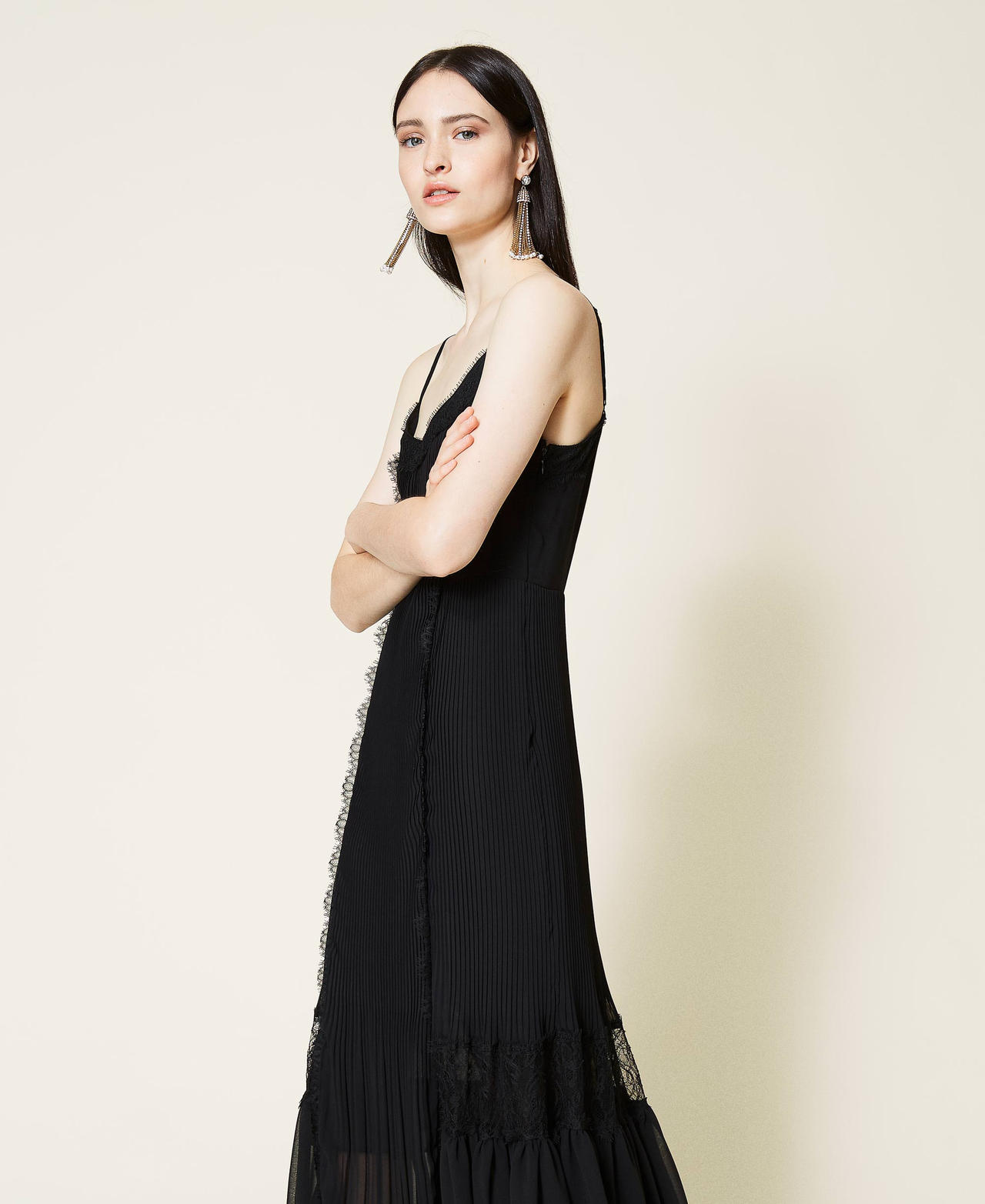 Long chiffon dress with lace Black Woman 212TT2391-02