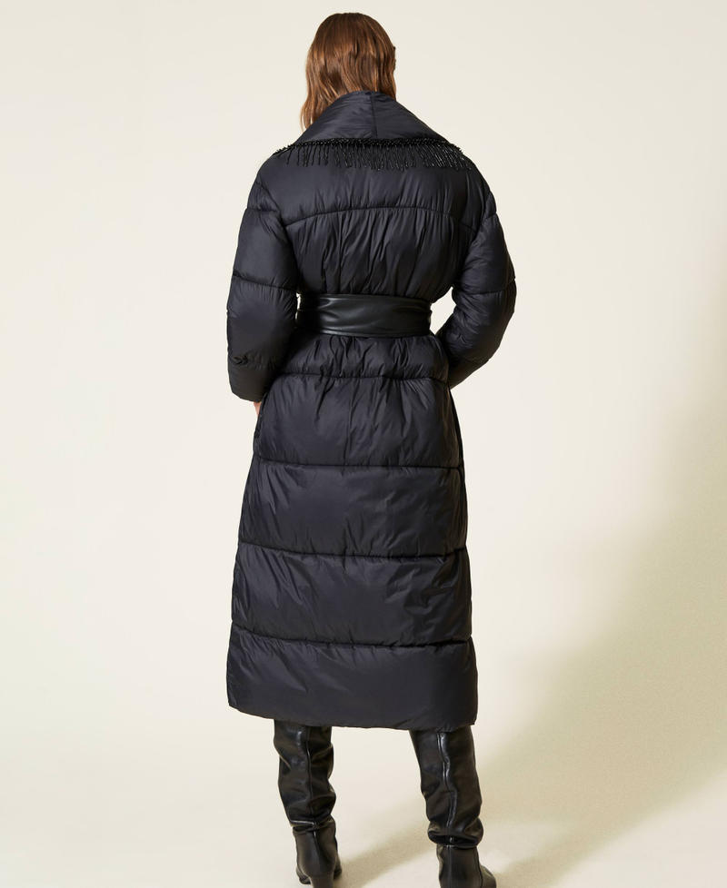 Steppmantel mit Perlchenfransen Schwarz Frau 212TT2450-03