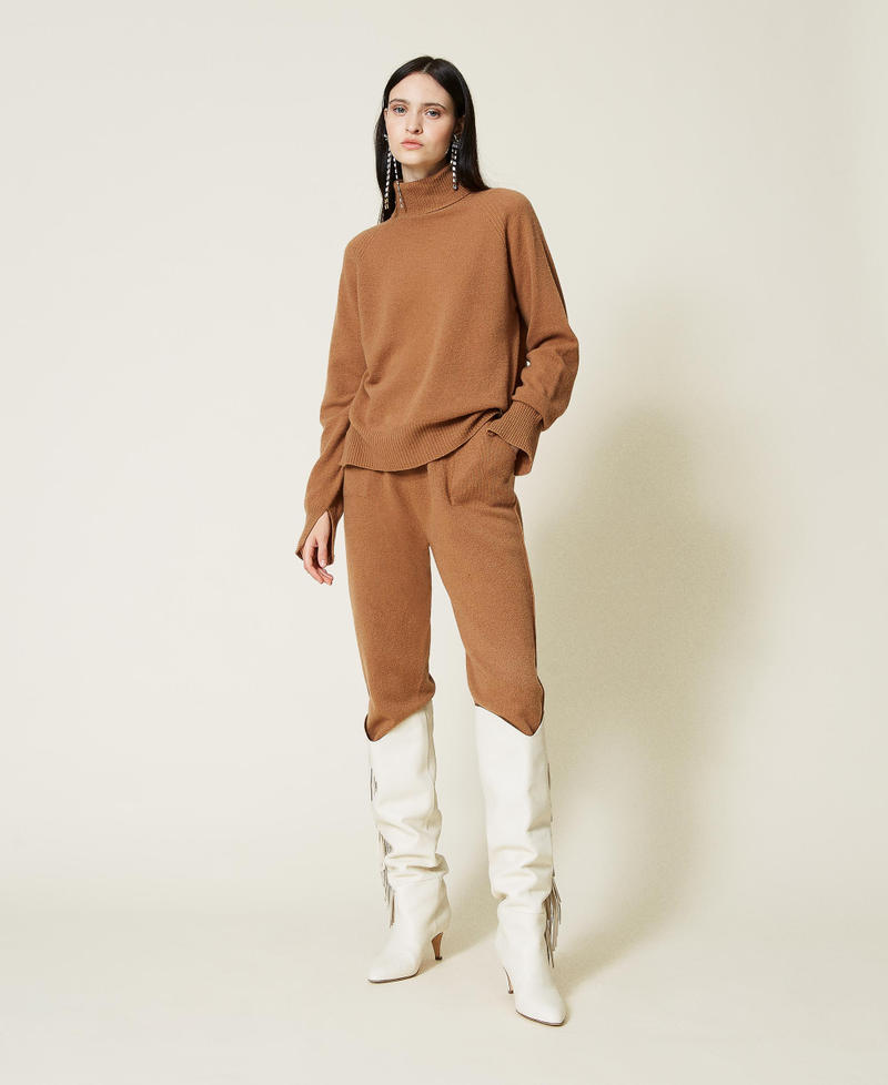 Wool and cashmere joggers &ldquo;Rum&rdquo; Brown Woman 212TT3124-01