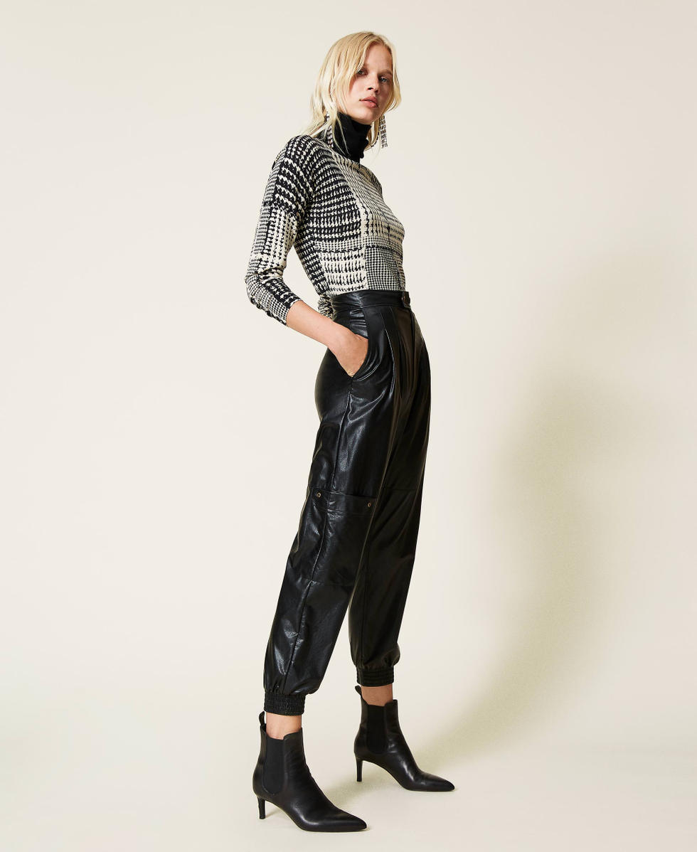 Printed turtleneck jumper Two-tone Black / &ldquo;Snow&rdquo; White Check Print Woman 212TT3242-03