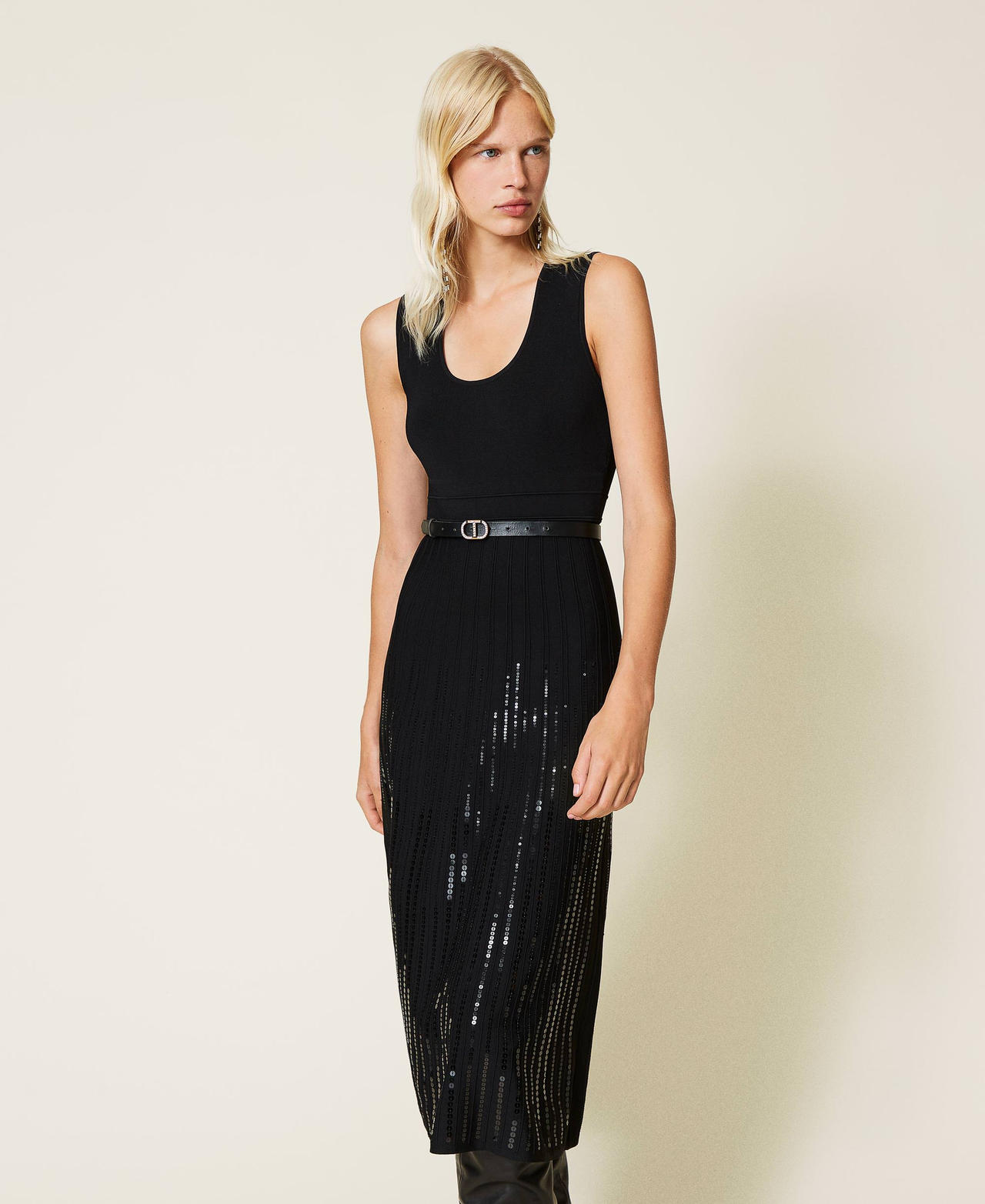 Knit dress with sequins Black Woman 212TT3262-02