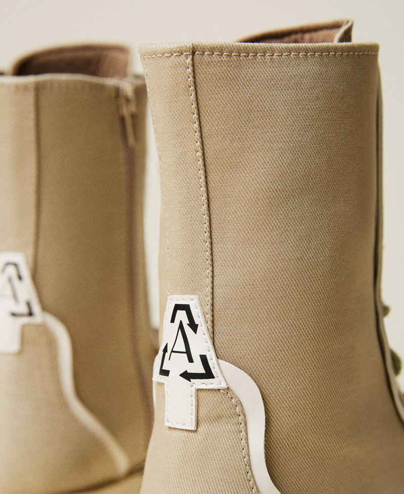 Bottines motardes avec bords contrastés
