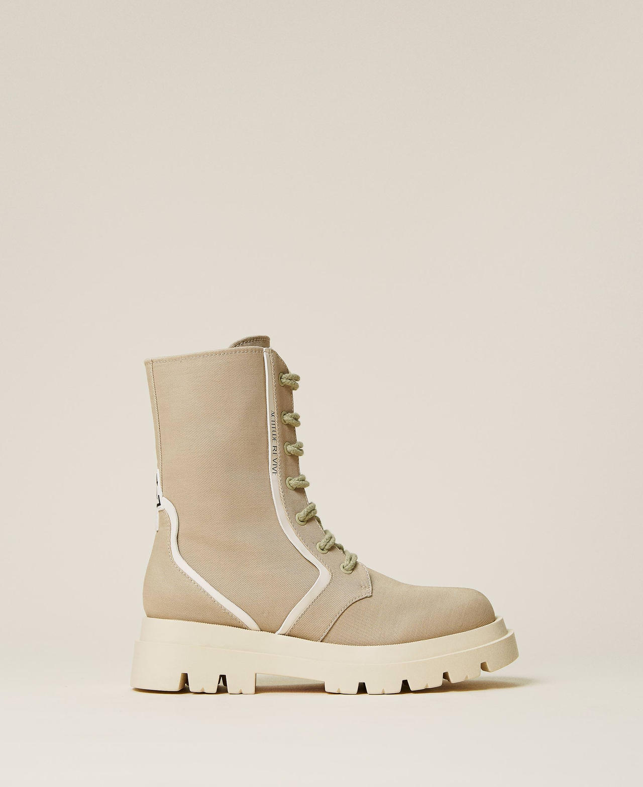 Combat boots with contrasting trim