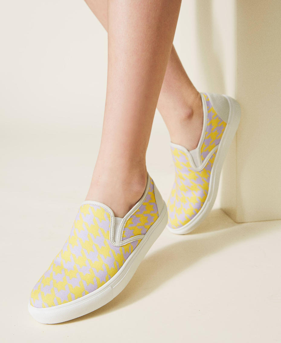 Patterned slip-on trainers "Pastel Lilac" / Vivid Yellow Houndstooth Woman 221ACT152-0S