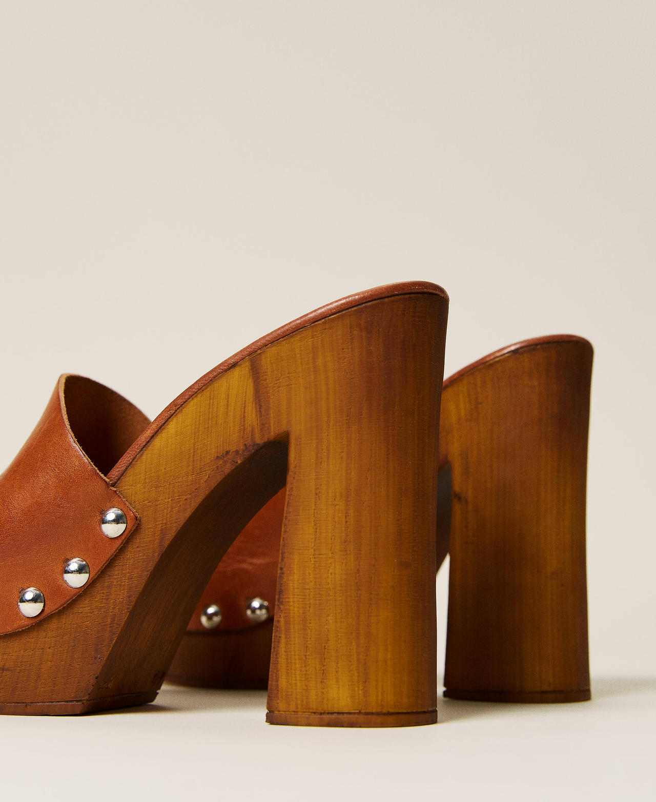 Sandales en cuir avec plateau Tobaco Femme 221ACT160-03