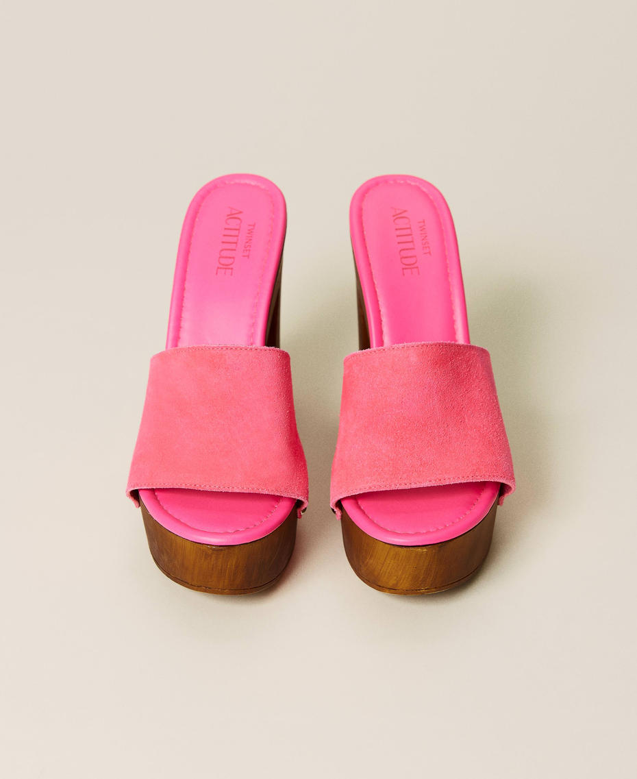 Sandalette aus neonfarbigem Leder Fluoreszierendes Rosa Frau 221ACT164-05