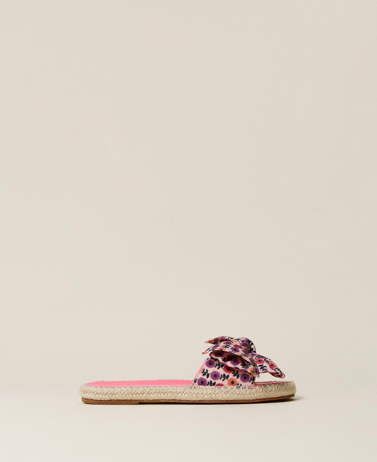 Slide-Sandale mit Schleife „Flower Stripes“-Print Frau 221ACT170-02