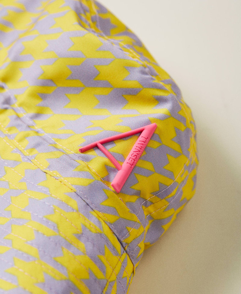 Reversible fisherman’s hat
