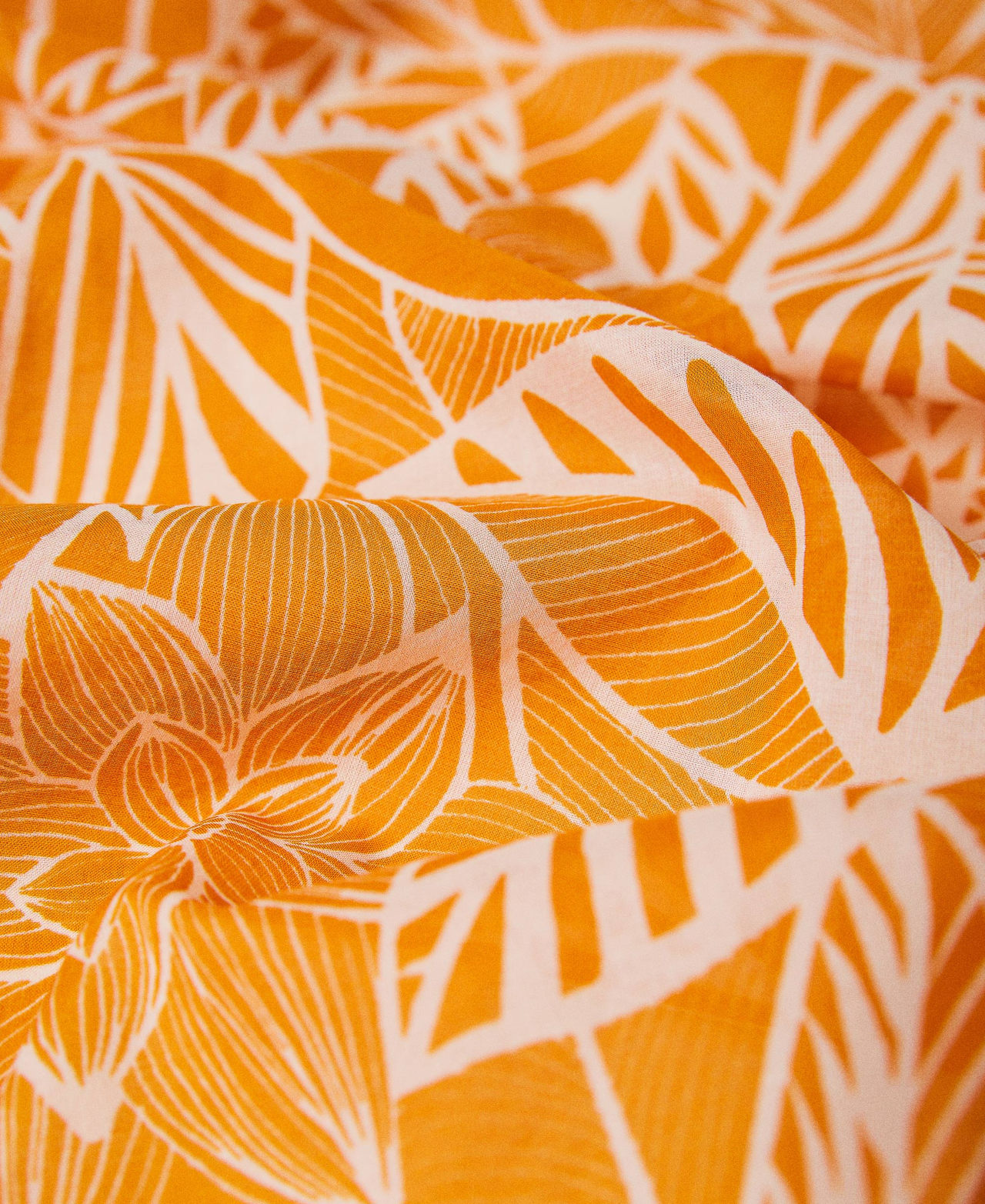 Pañuelo estampado con borlas Estampado «Summer» / Naranja «Spicy Curry» Mujer 221AO5368-03