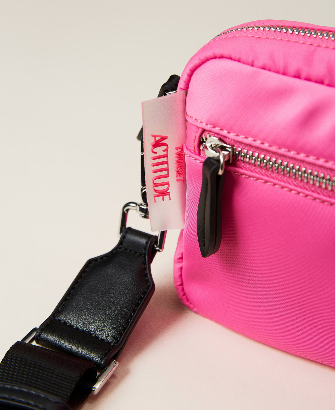 Shoulder bag with pocket and logo Fluorescent Pink Woman 221AO8102-03
