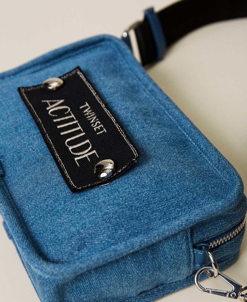 Umh&auml;ngetasche aus recyceltem Jeansstoff