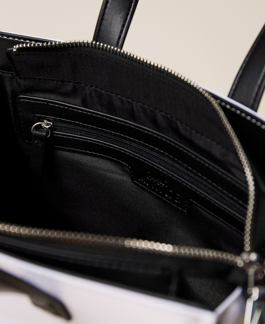 Medium shopper with logo