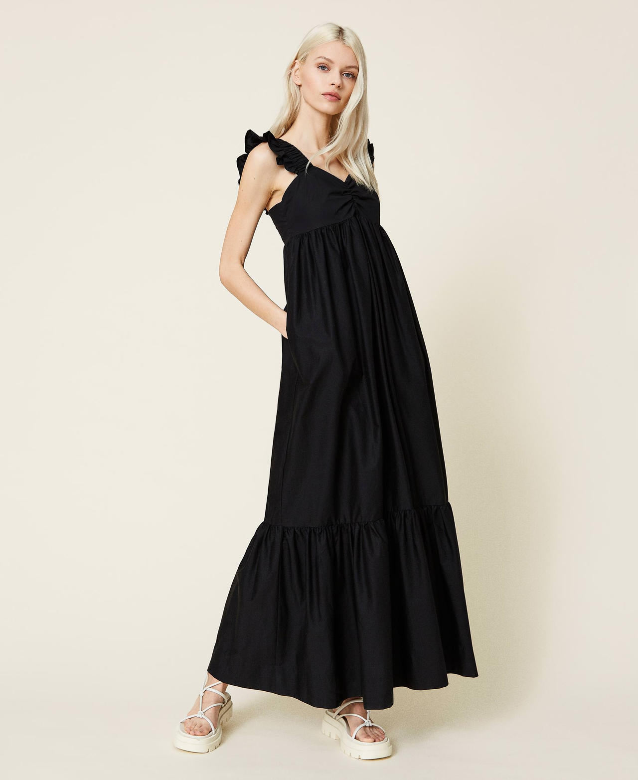 Длинное платье из поплина с оборками Черный женщина 221AT203E-02