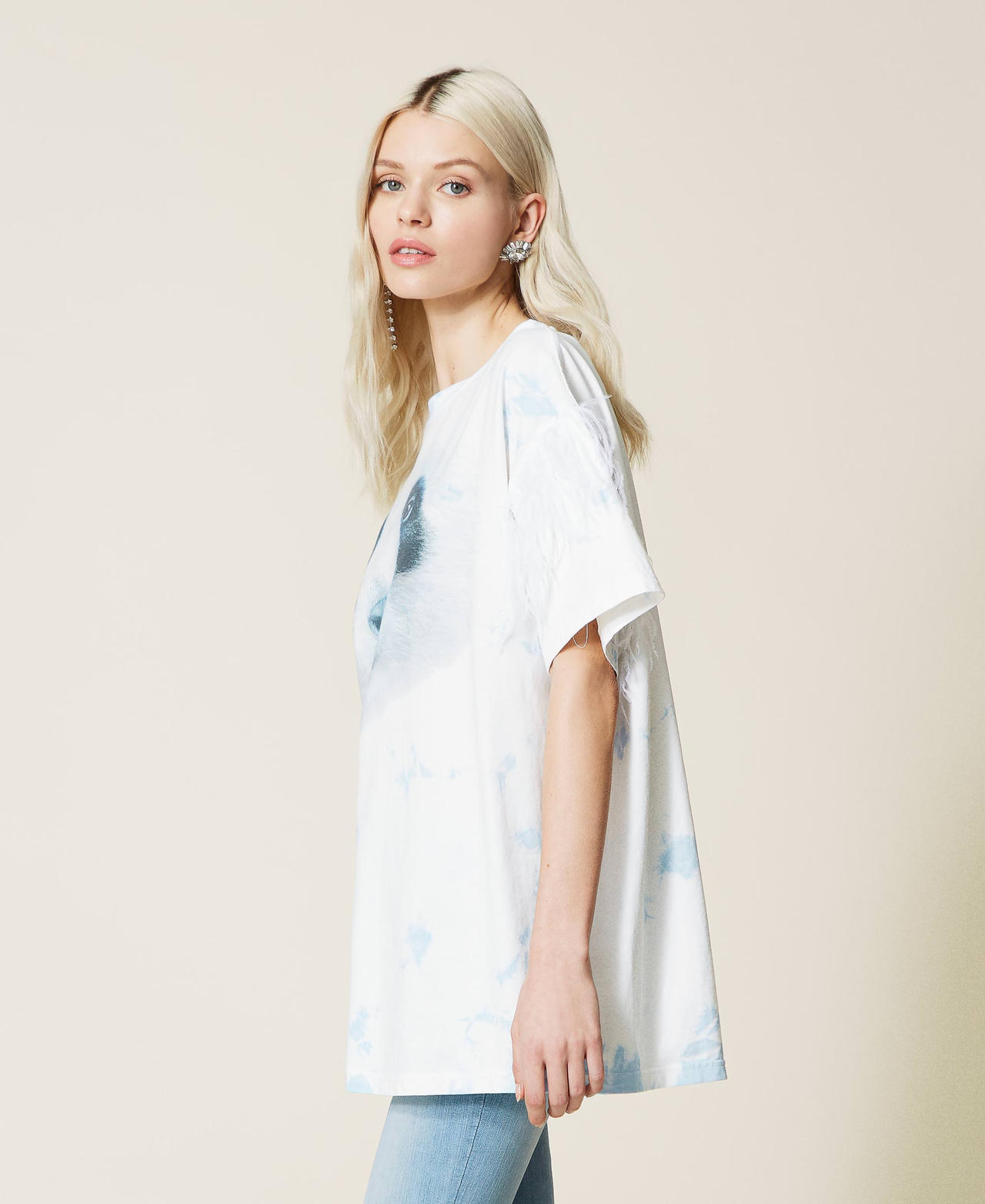 Printed maxi t-shirt with feathers "Angel” Light Blue Woman 221AT2081-03