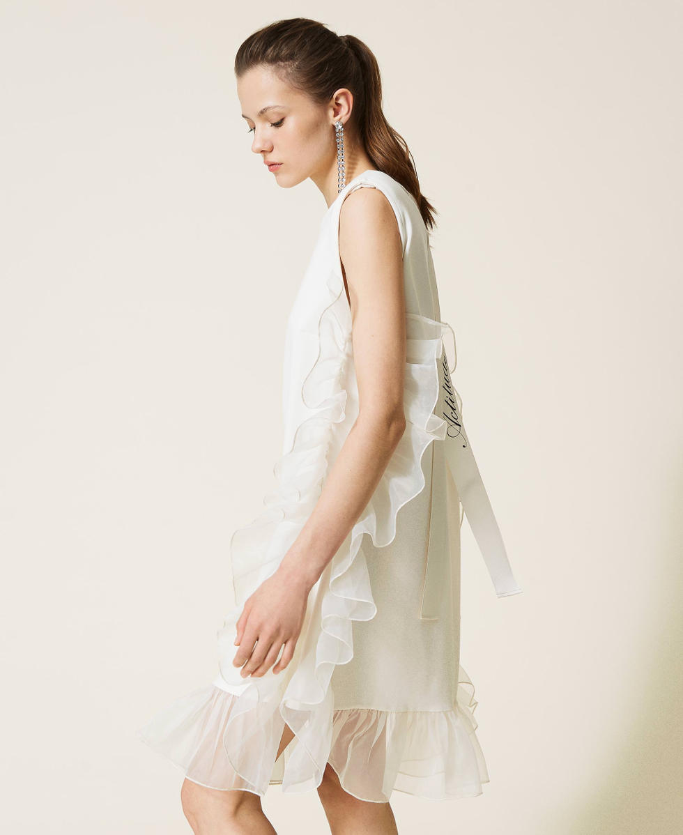 Short dress with organza ruffles