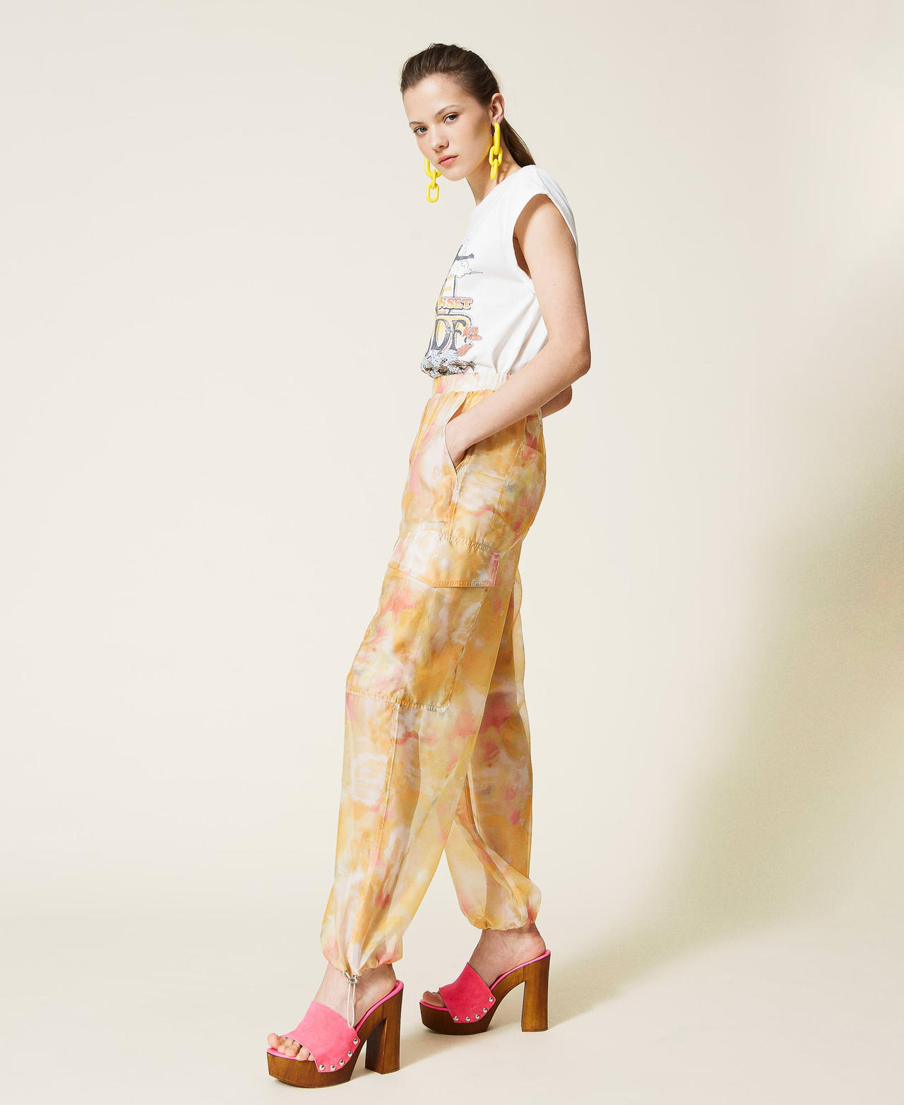 Cargohose aus Organza