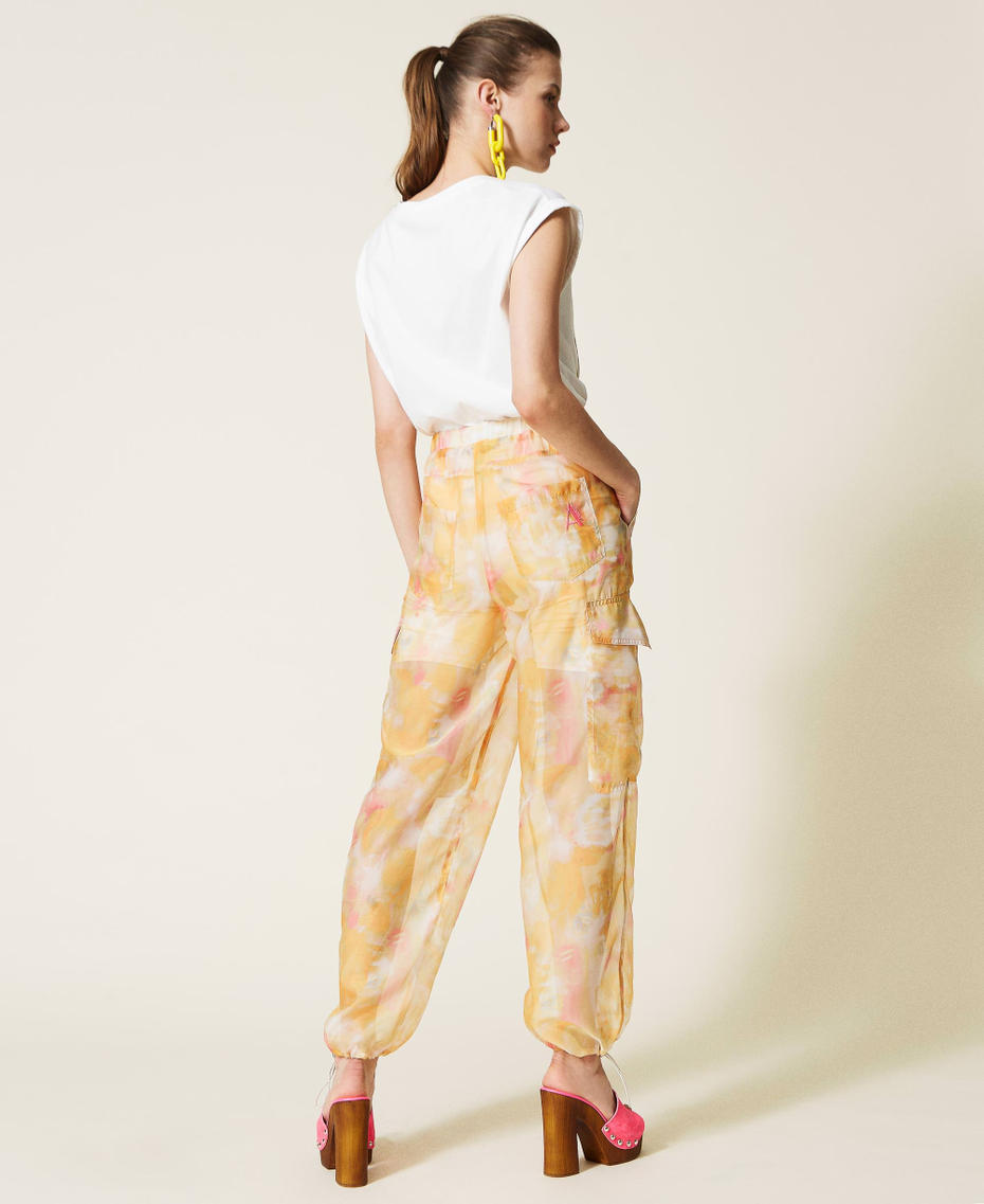 Cargohose aus Organza