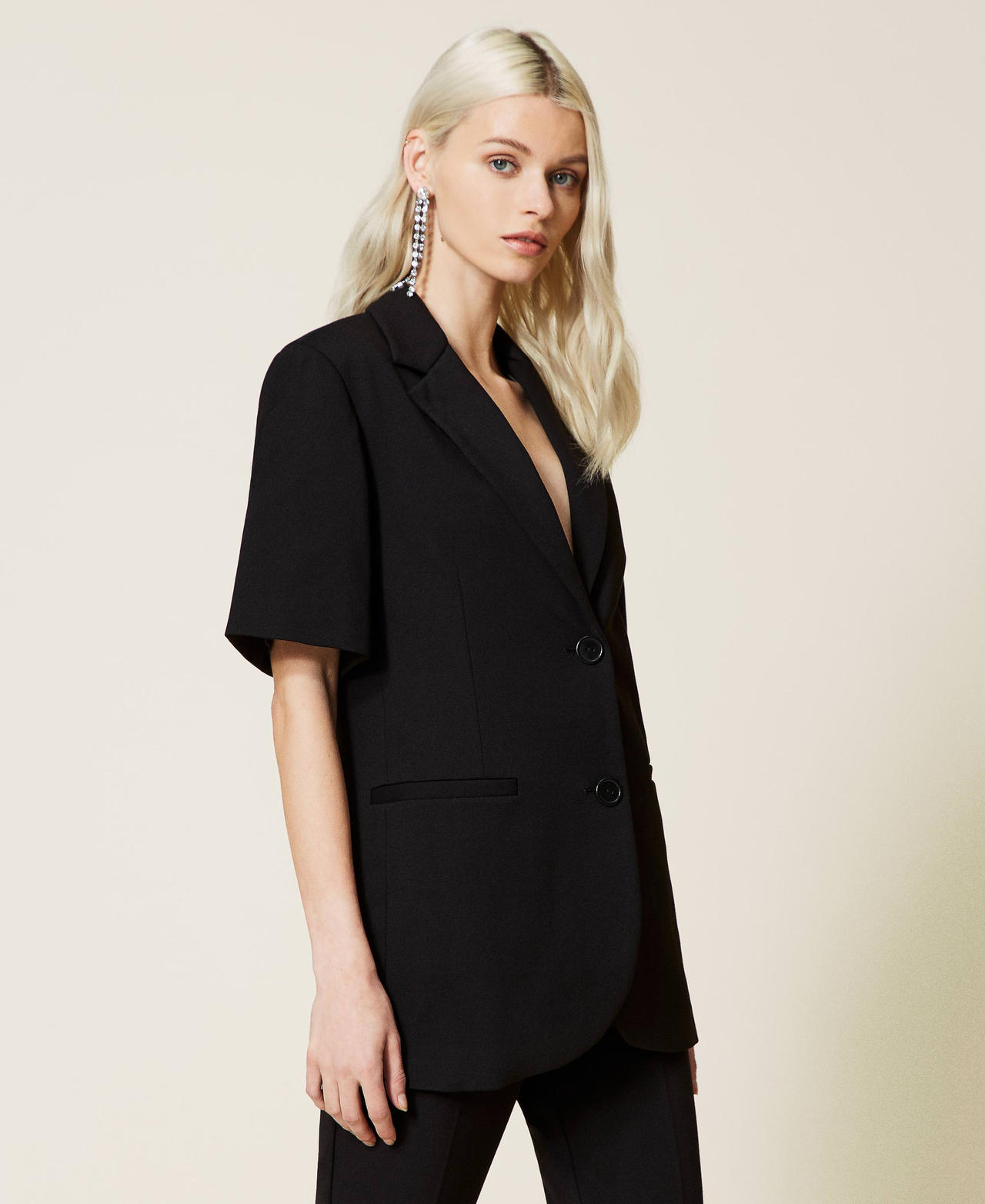 Blazer with zip on the back