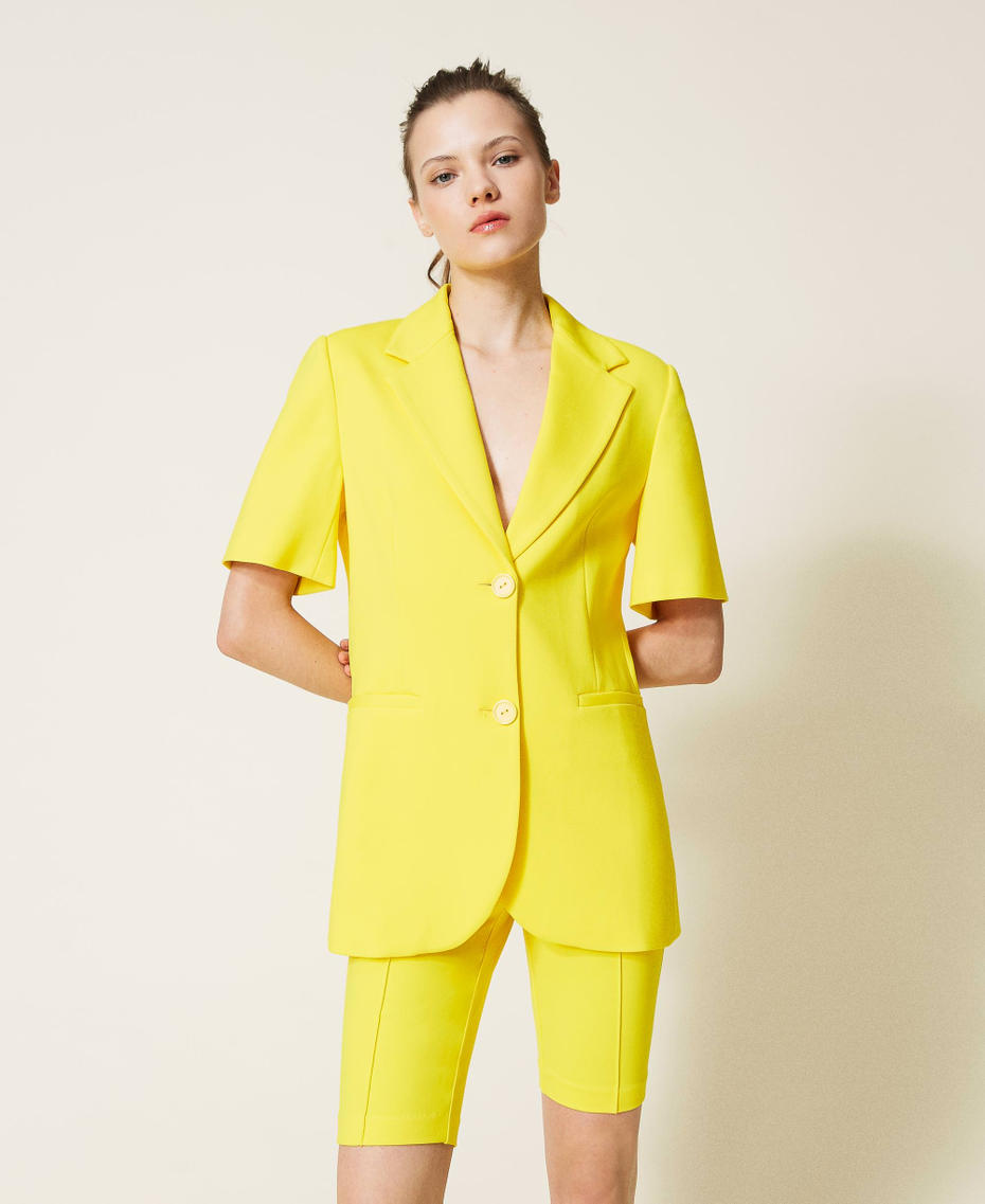 Fitted Bermuda trousers with pockets Vivid Yellow Woman 221AT2167-03