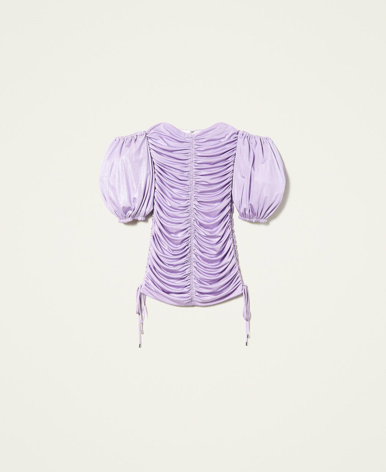 Laminated dress with gathering