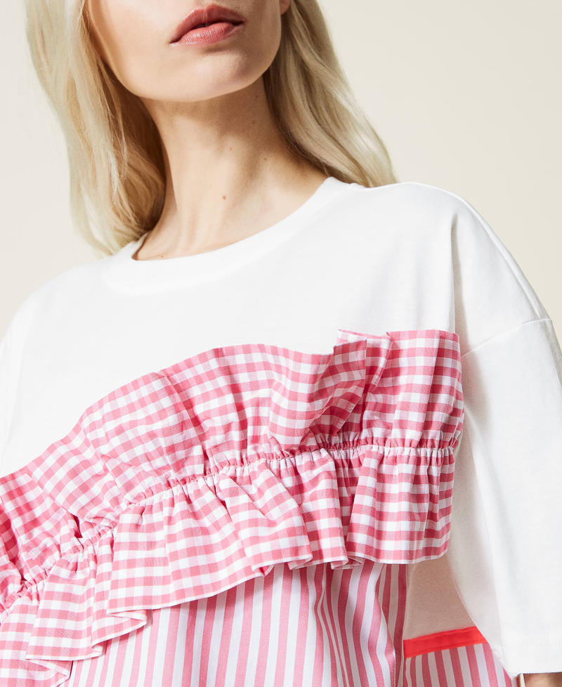 Camiseta con inserción a rayas y Vichy Bicolor Off White / Rosa «Hot Pink» Mujer 221AT2250-06