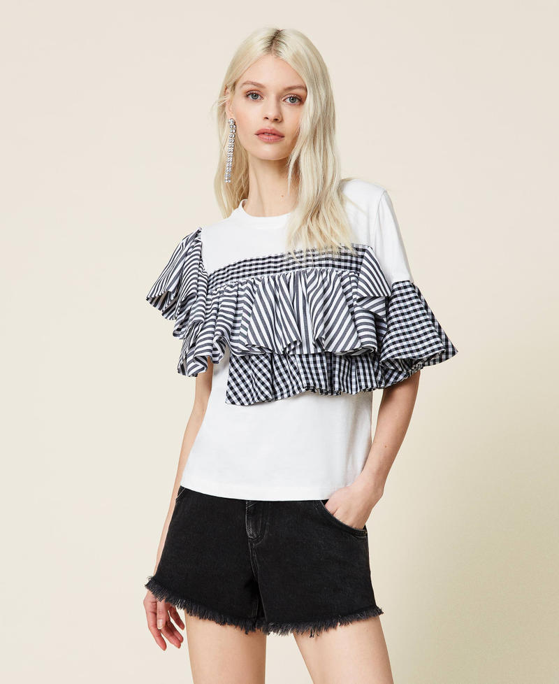T-shirt with gingham and striped flounces Two-tone Off White / "Hot Pink" Woman 221AT2253-02