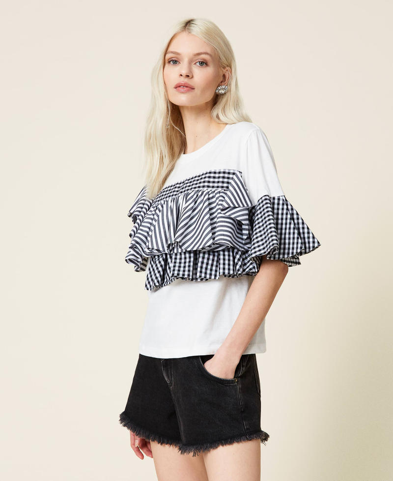 T-shirt with gingham and striped flounces Two-tone Off White / "Hot Pink" Woman 221AT2253-04