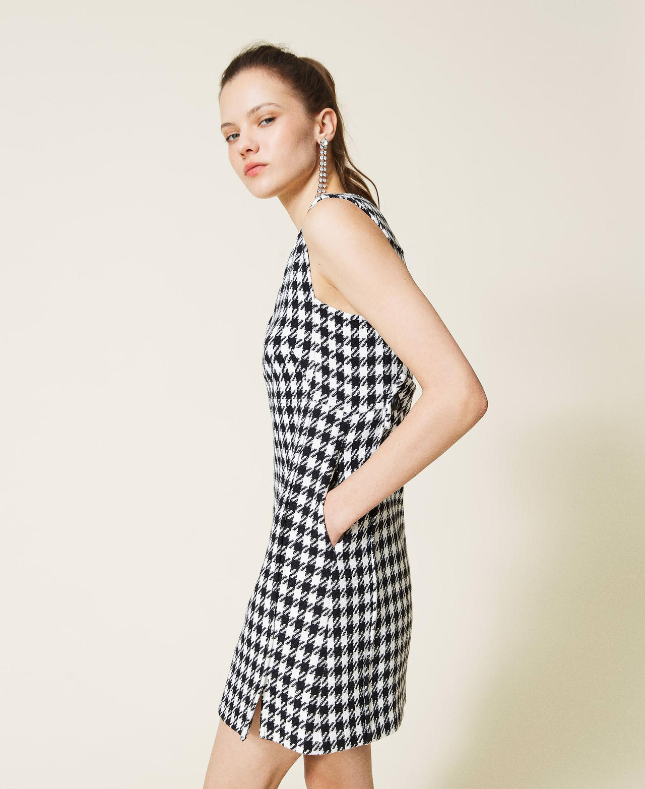 Houndstooth short dress Black / Off White Houndstooth Woman 221AT2275-02