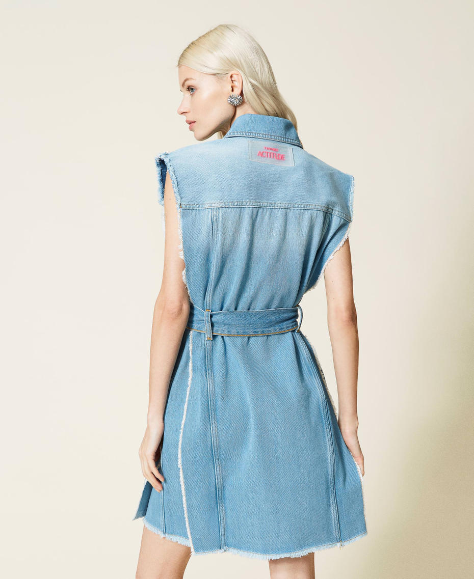 Джинсовое платье-рубашка