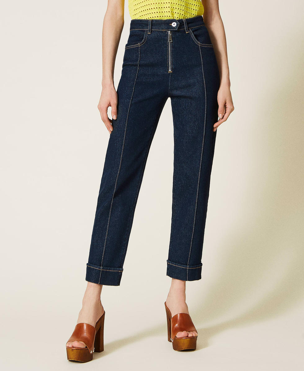 Straight leg jeans with fold
