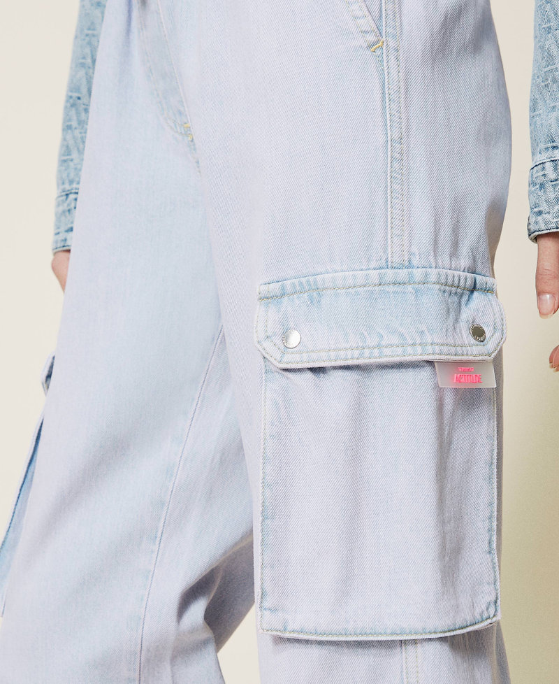 Vaqueros joggers con bolsillos