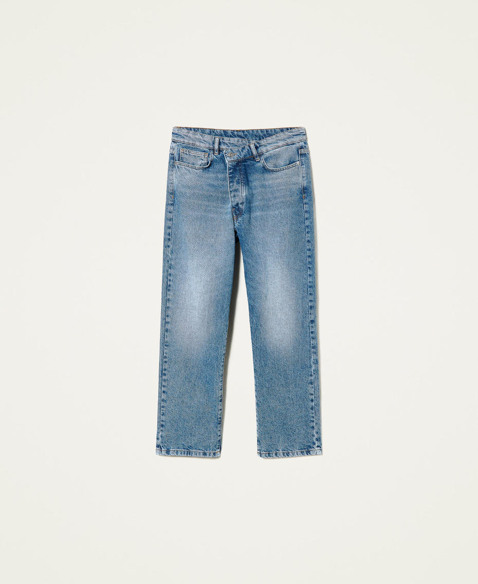 Regular-Fit-Jeans mit überlappendem Verschluss Mittleres "Denimblau" Frau 221AT233B-0S