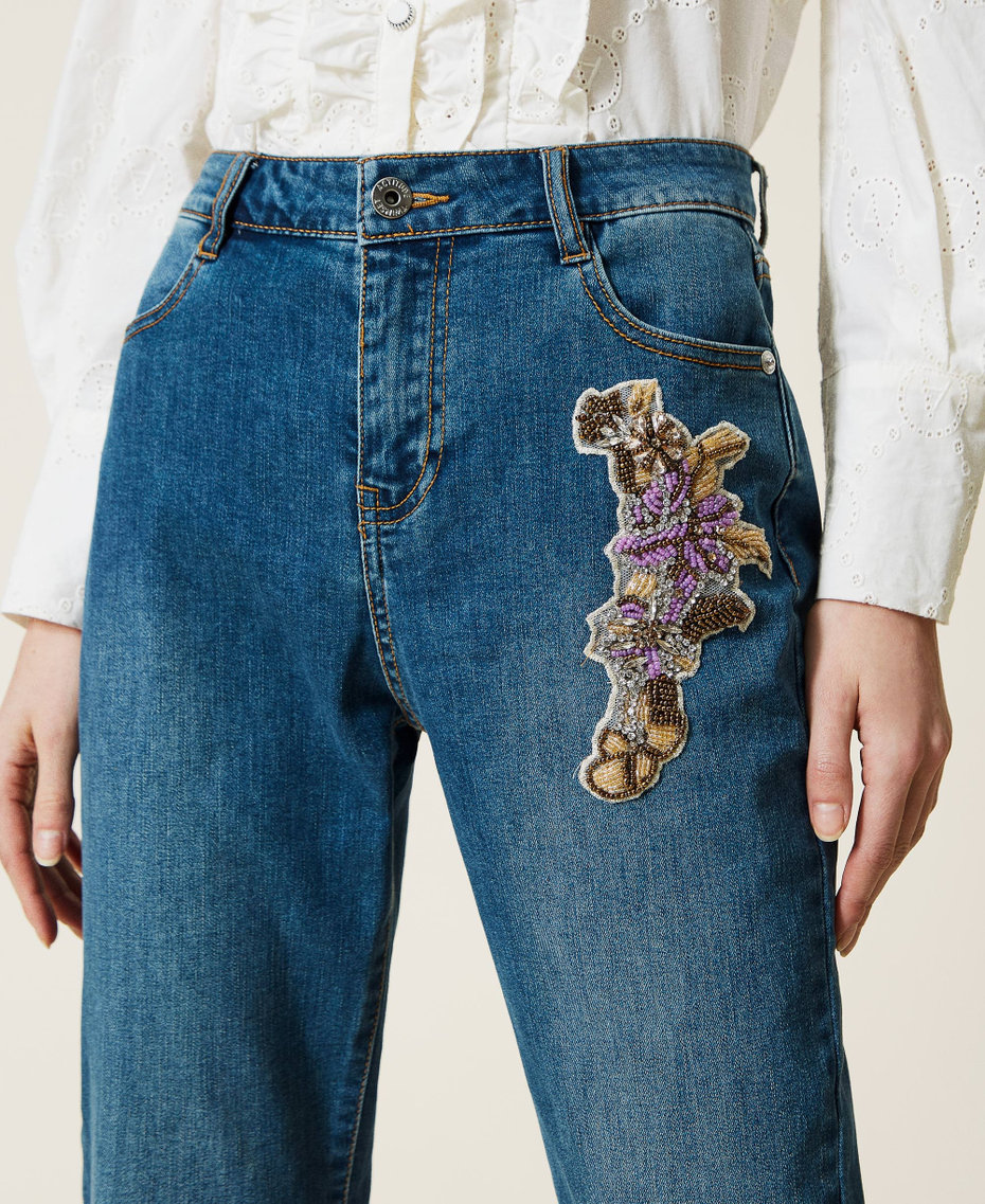 Girlfriend jeans with embroidered patch "Mid Denim" Blue Woman 221AT234A-06