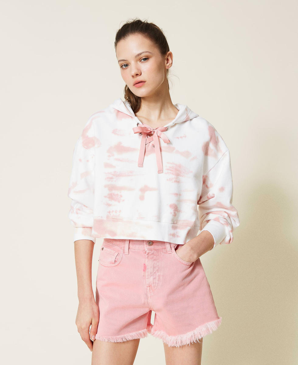 Shorts de bull con bajo deshilachado