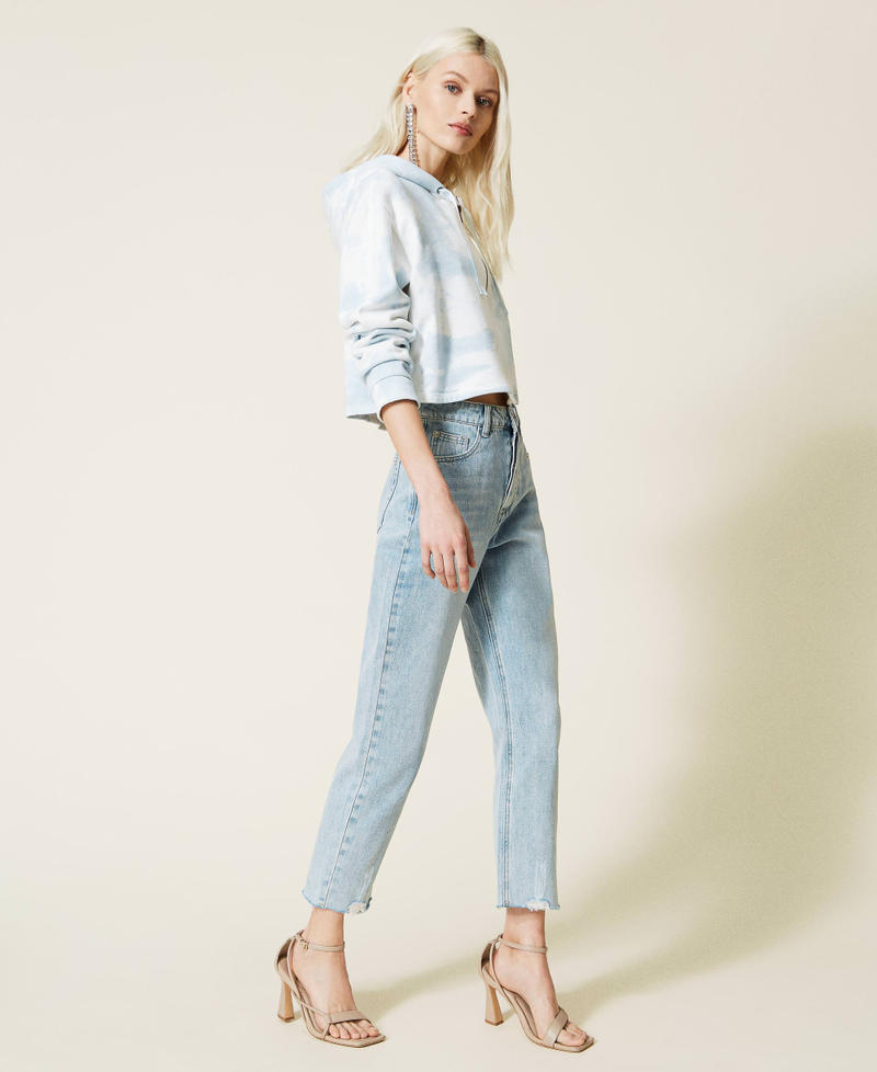 Jeans carrot a vita alta