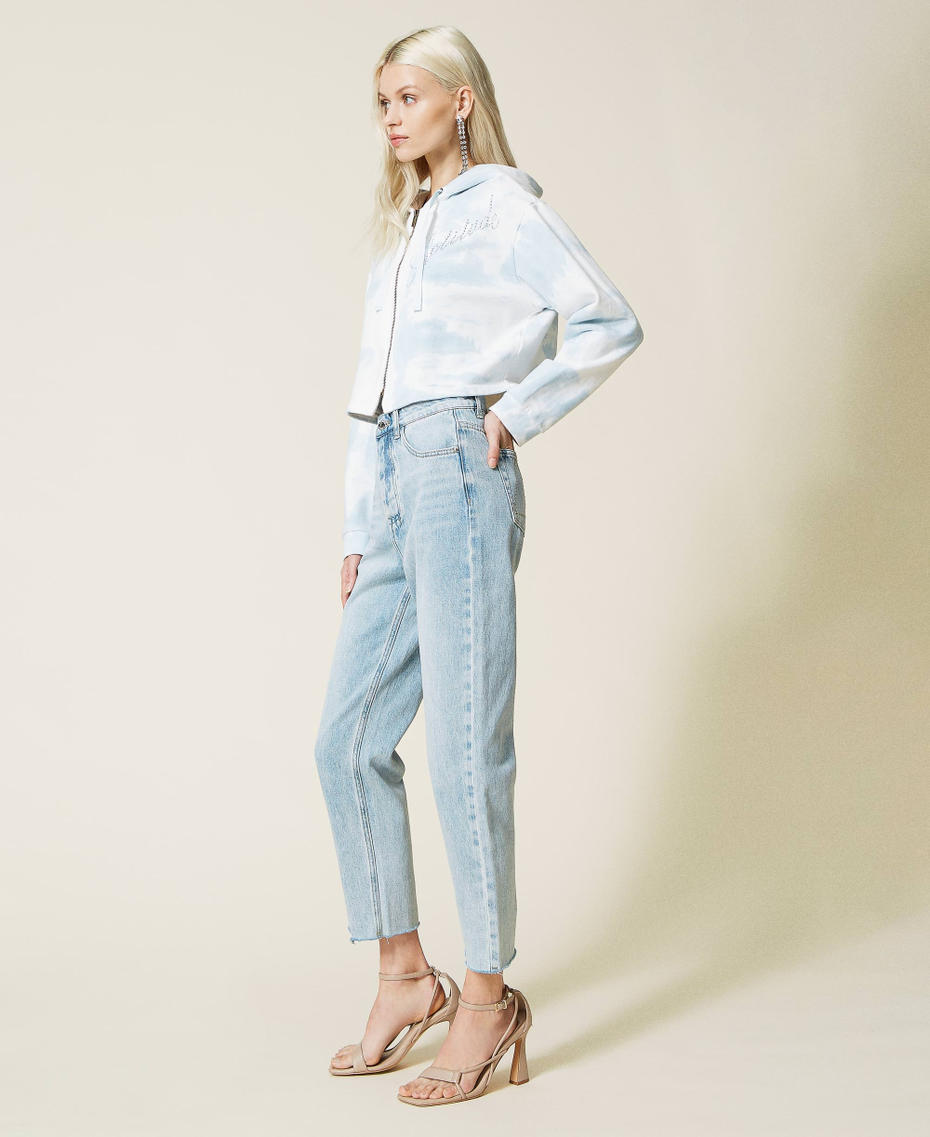 Jeans carrot a vita alta